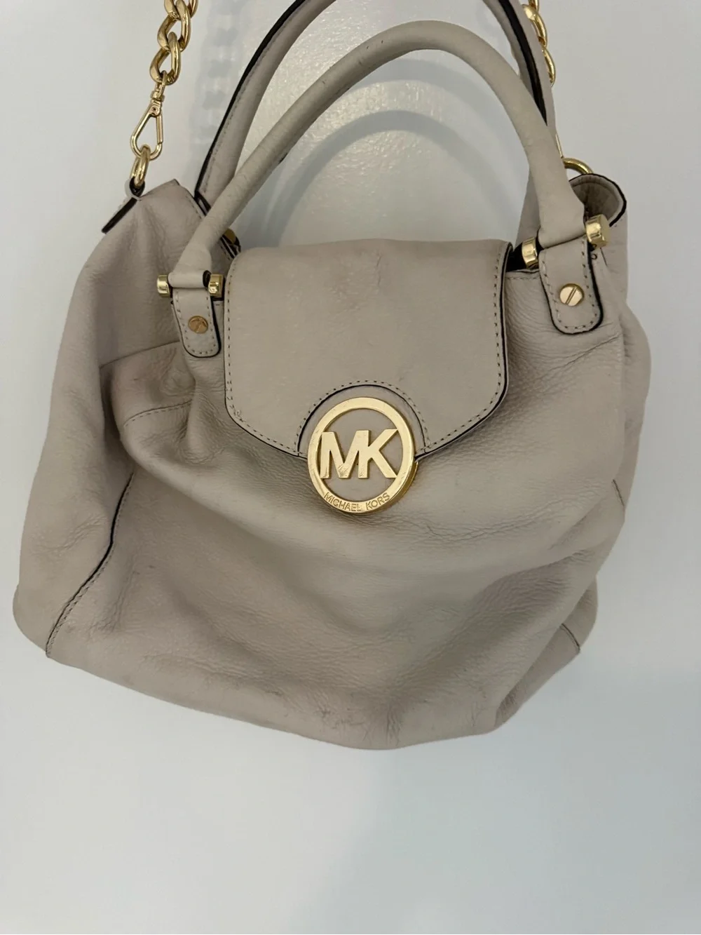 Michael Kors Beige Leather Shoulder Bag with Gold Hardware